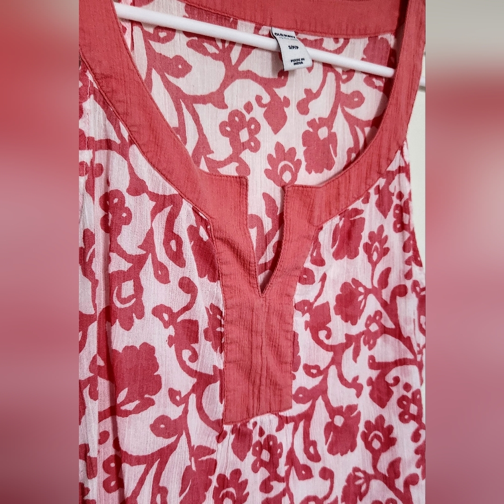 Coral Floral Sleeveless Top